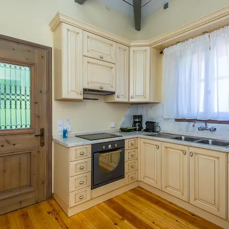 Holidays Apartment *